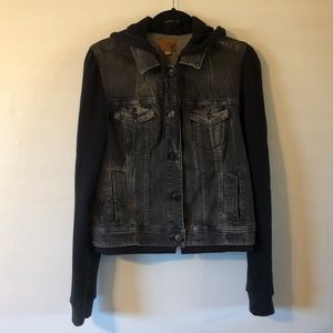 American Eagle Outfitters black jean jacket